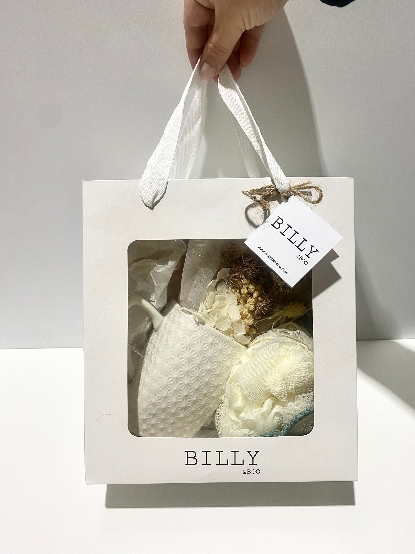 Gift Box Hamper With Mug + Loofa - Assorted Colours Available