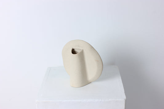 The Moda Short Flat Vase - Sandstone