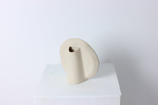 The Moda Short Flat Vase - Sandstone